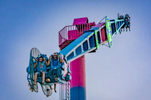 Booster de 30 m y 8 asientos (modelo de parque) - foto de detalle 2 | JH Amusement