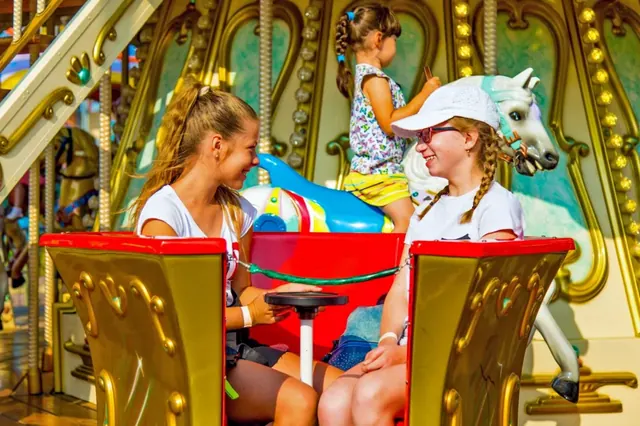 10 m 52-Seat Double-Deck Carousel - detail photo 4 | JH Amusement