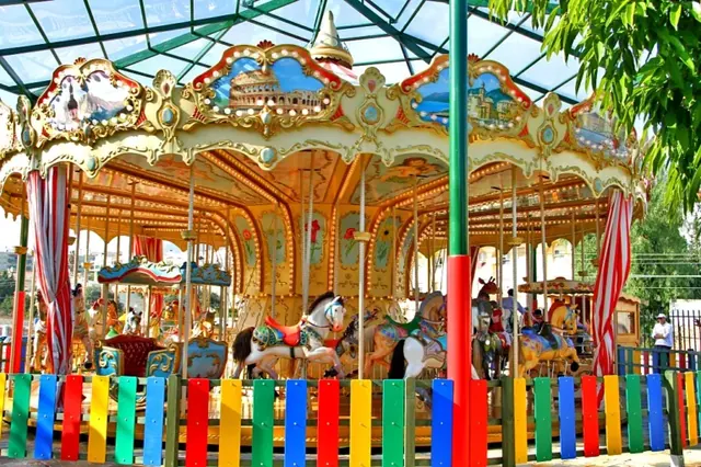 Carrousel de 11,5 m pour 48 places - photo détaillée 2 | JH Amusement