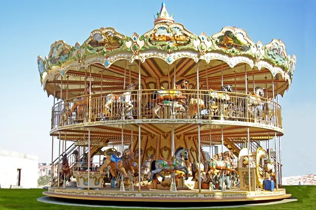Двухэтажная карусель на 78 мест длиной 11,5 м - подробное фото 1 | JH Amusement