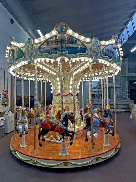 Carrusel de 4 m - foto de detalle 2 | JH Amusement