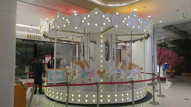 دائري الزفاف الأبيض النقي - الصورة التفصيلية 3 | JH Amusement