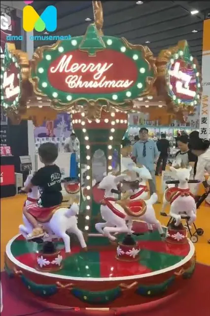 Carrousel de Noël - photo détaillée 2 | JH Amusement