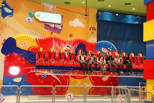 Danseuse à haut midi - photo détaillée 5 | JH Amusement