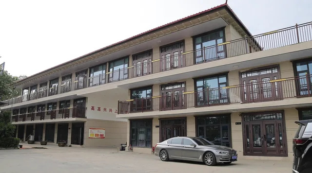 JH Amusement office building exterior view