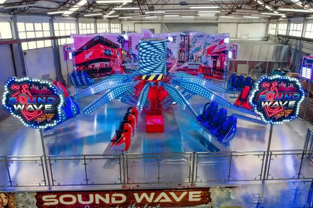 Суперджампер, установленный на прицепе - подробное фото 2 | JH Amusement
