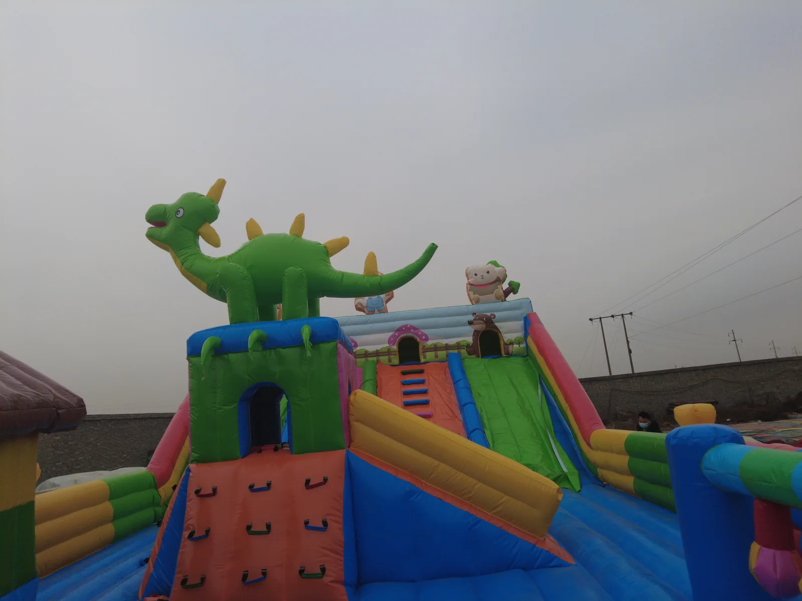 Надувной замок Медведь площадью 120 кв.м. - подробное фото 1 | JH Amusement