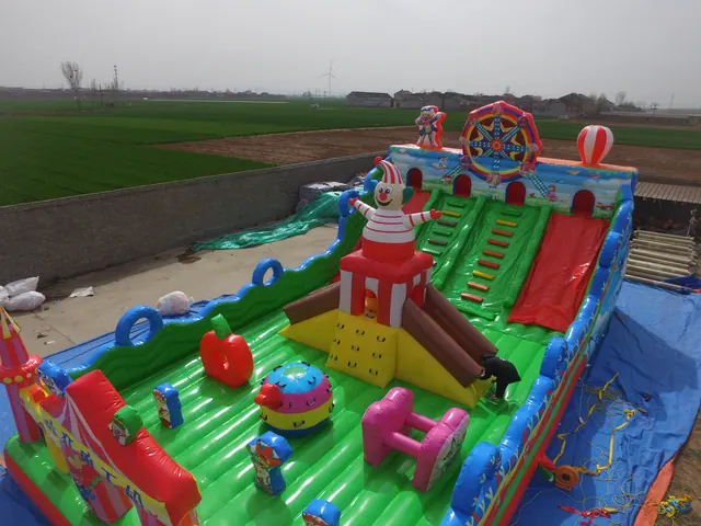 120 sqm Ferris Wheel Inflatable - detail photo 4 | JH Amusement