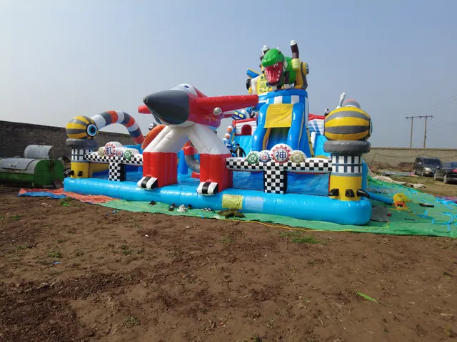 Надувная лодка Mecha Warrior площадью 200 кв.м. - подробное фото 2 | JH Amusement
