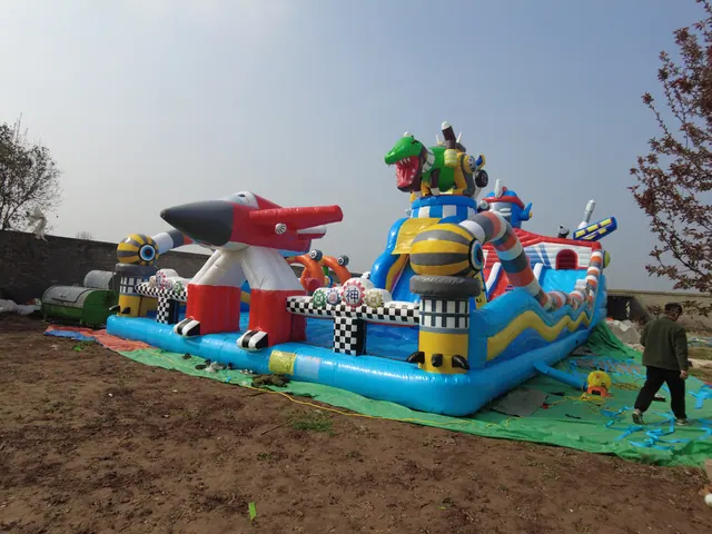 Надувная лодка Mecha Warrior площадью 200 кв.м. - подробное фото 3 | JH Amusement