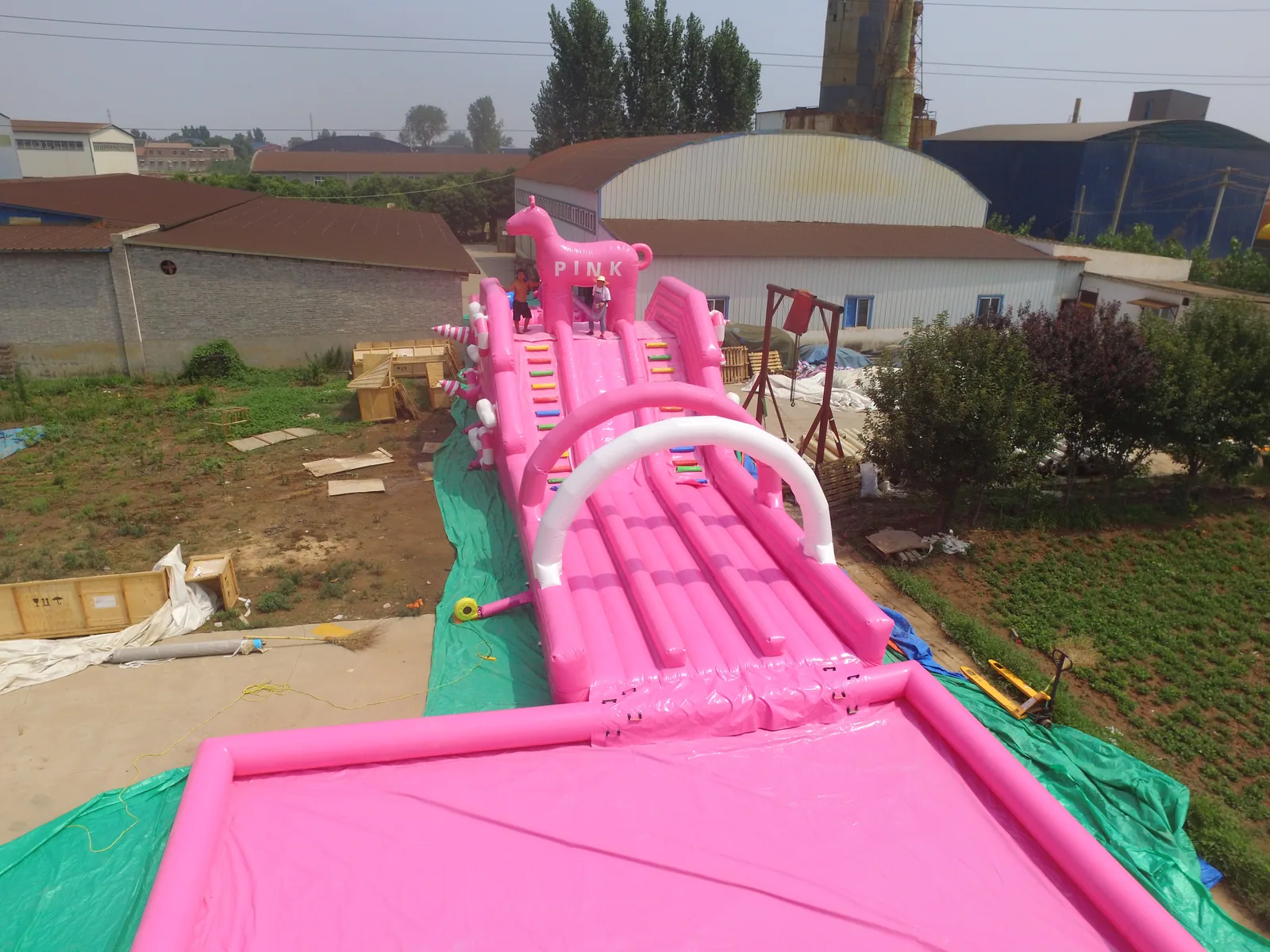 Надувная розовая водная горка 5х30 м - подробное фото 1 | JH Amusement