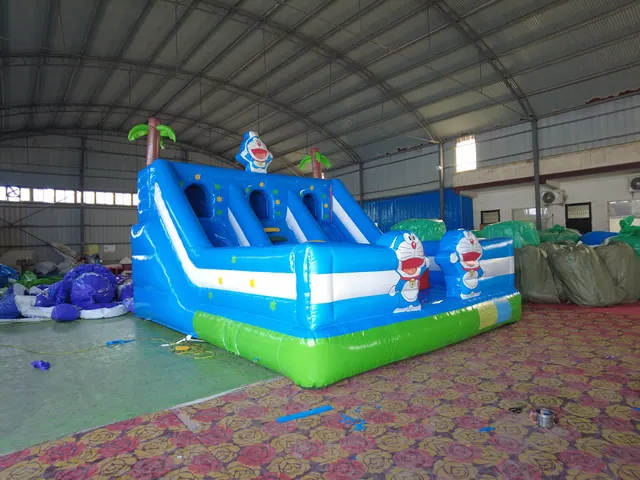 Gonflable Doraemon 5x6 m - photo détaillée 2 | JH Amusement