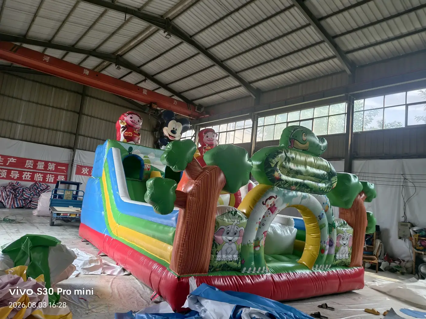 5x7x5.5 m Inflatable Castle - main product photo | JH Amusement
