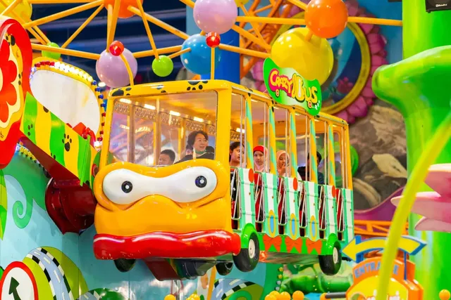 الحافلة الطائرة - الصورة التفصيلية 3 | JH Amusement