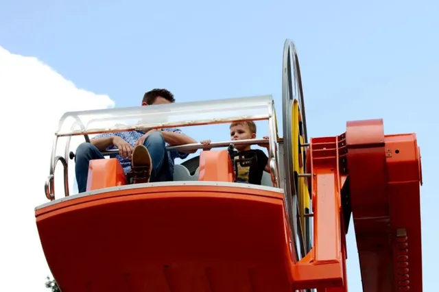 Time Machine Ride - detail photo 3 | JH Amusement