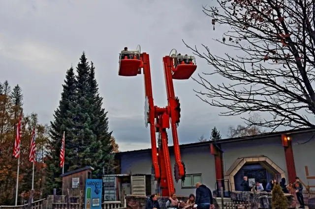 Time Machine Ride - detail photo 5 | JH Amusement