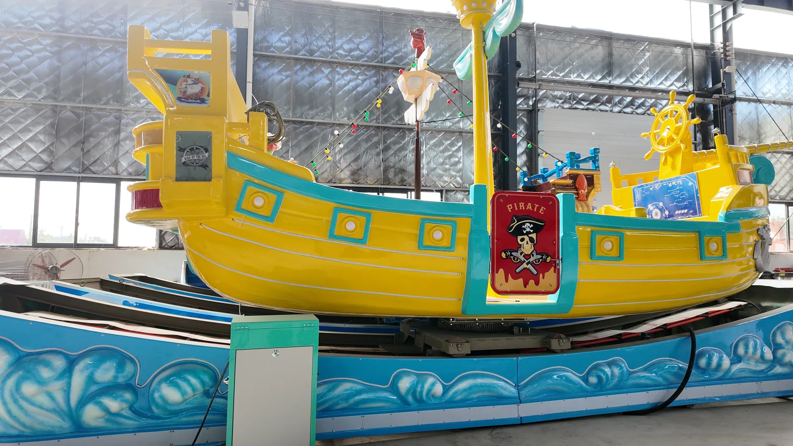 Bateau pirate élégant - photo détaillée 1 | JH Amusement