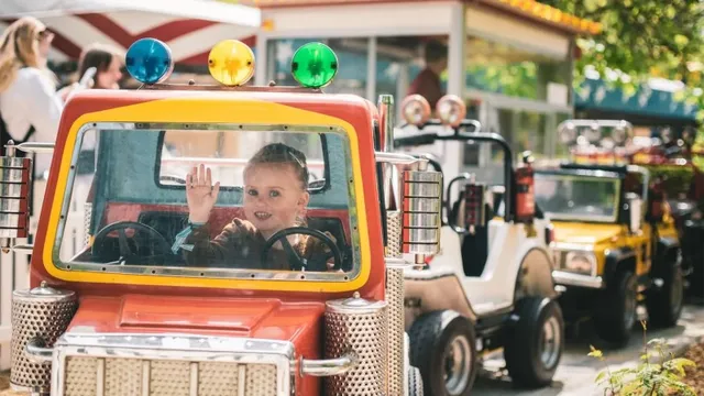 Course de convoi - photo détaillée 1 | JH Amusement