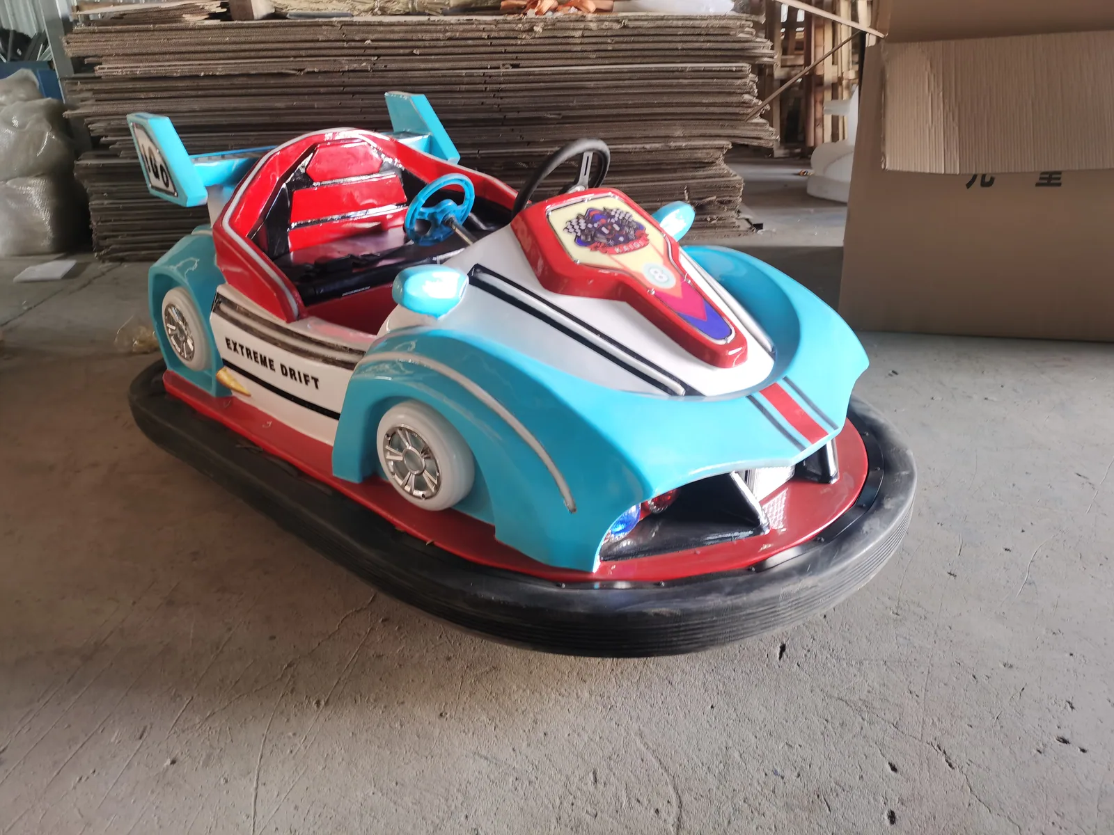 Promenade en voiture à la dérive - photo principale du produit | JH Amusement
