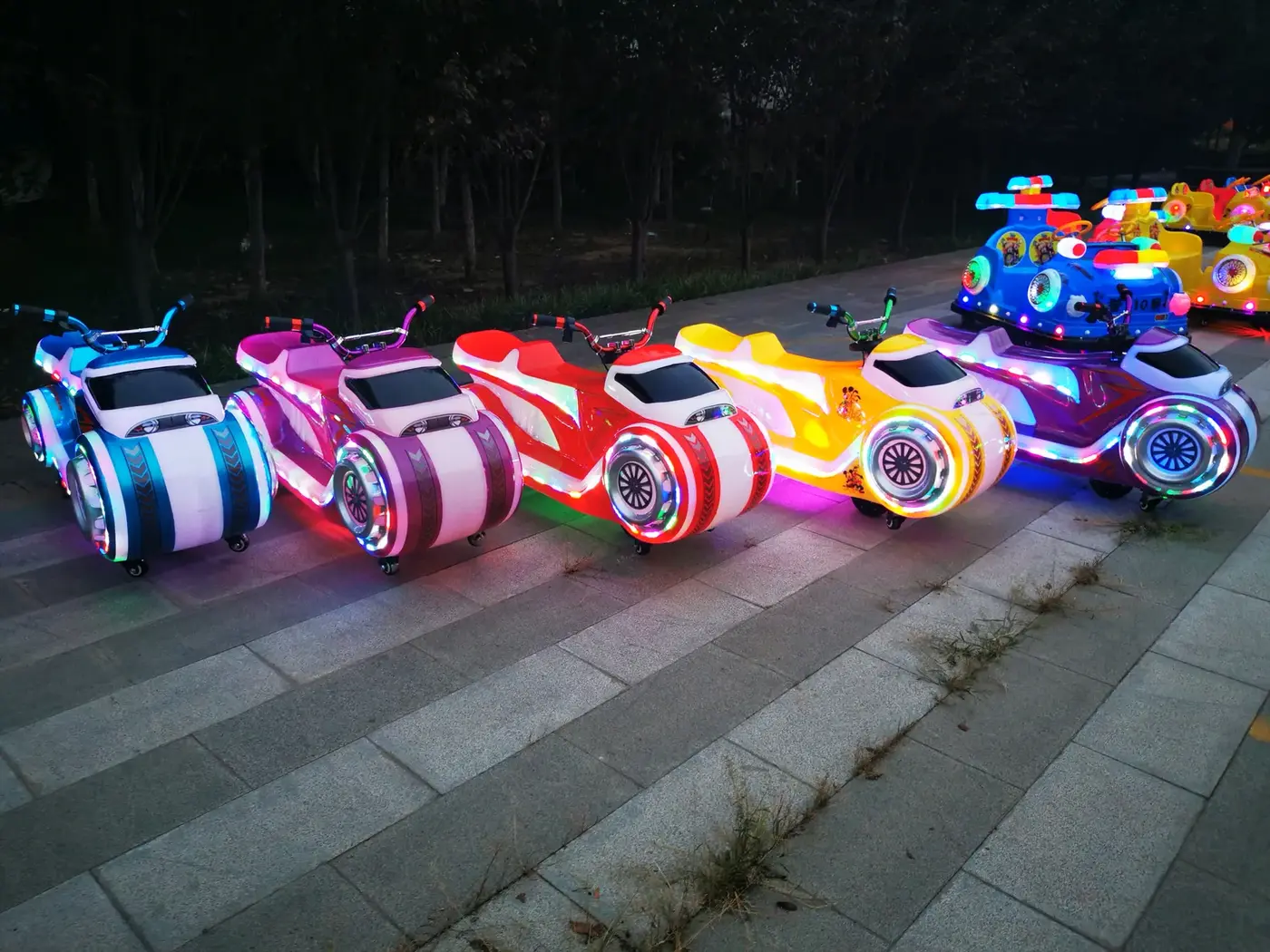 Balade en moto pour enfants - photo principale du produit | JH Amusement