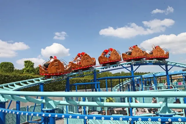 Вращающиеся горки с 3 петлями - подробное фото 2 | JH Amusement