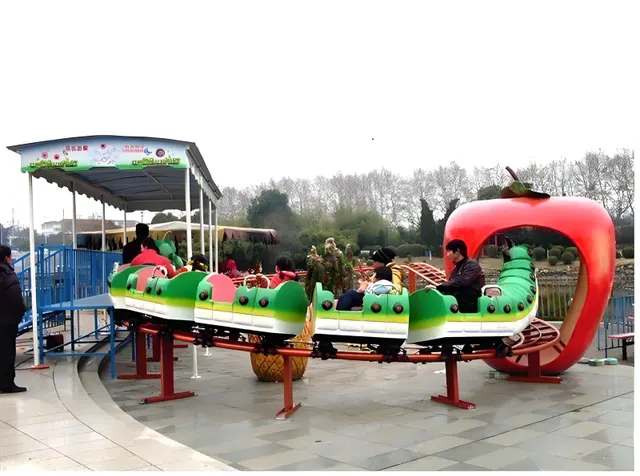 Montagnes russes Caterpillar - photo détaillée 4 | JH Amusement