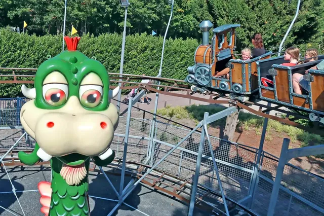 Family Coaster - detail photo 2 | JH Amusement