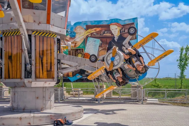 Profitez du vol - photo détaillée 1 | JH Amusement