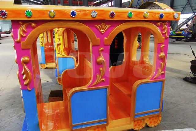 Train à chenilles d'éléphant - photo détaillée 4 | JH Amusement
