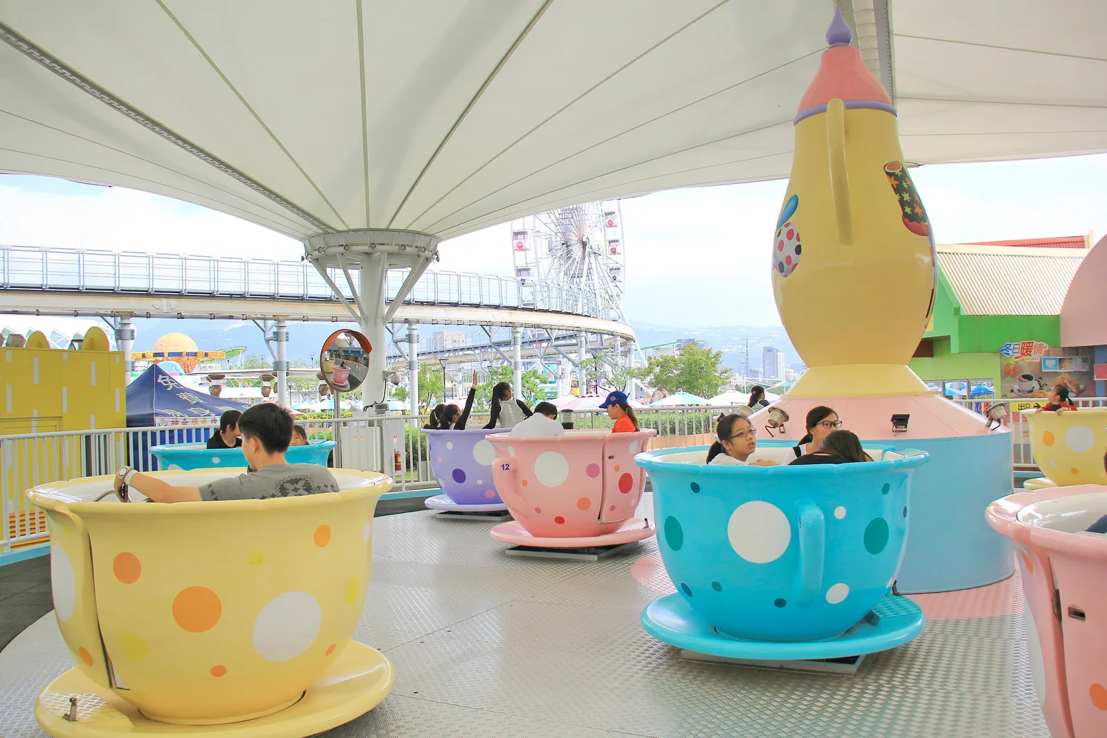 Atracción tazas de 7,6 m - foto de detalle 1 | JH Amusement