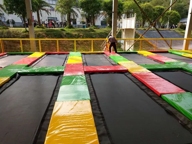 Trampoline Park - detail photo 4 | JH Amusement