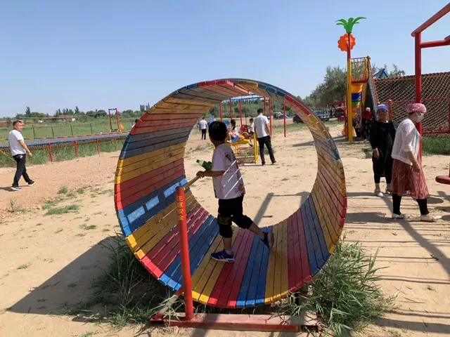Promenade en roue de hamster - photo principale du produit | JH Amusement
