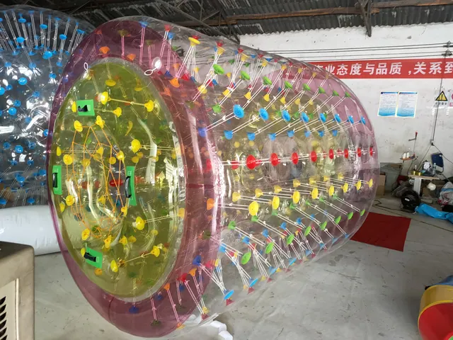 Snow Roller Ball - detail photo 2 | JH Amusement