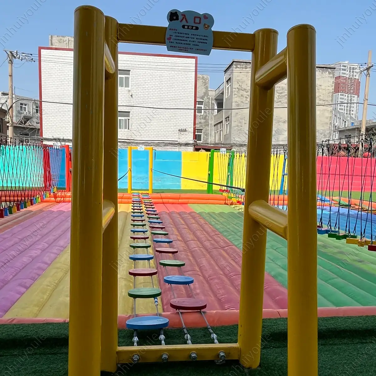 Jeu de pont suspendu - photo détaillée 1 | JH Amusement