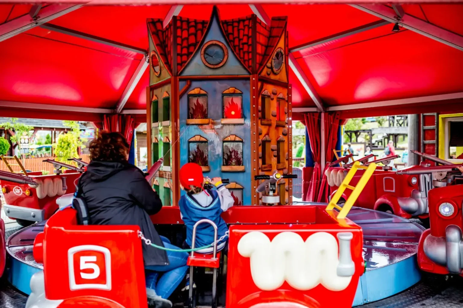 Juegos de acción acuática - foto de detalle 1 | JH Amusement