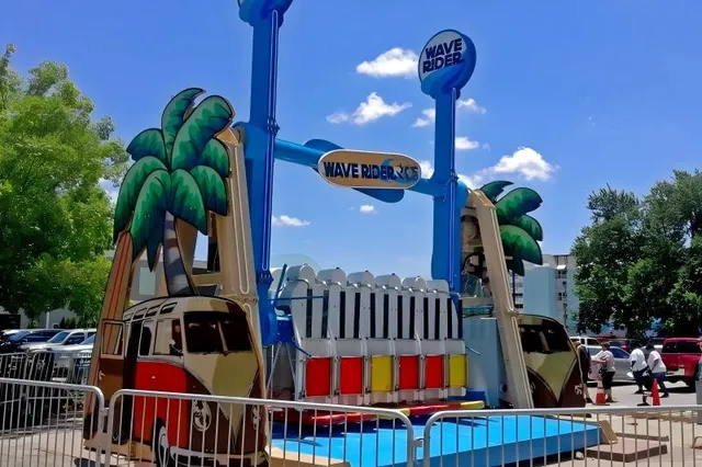 Standing Wave Rider - detail photo 1 | JH Amusement